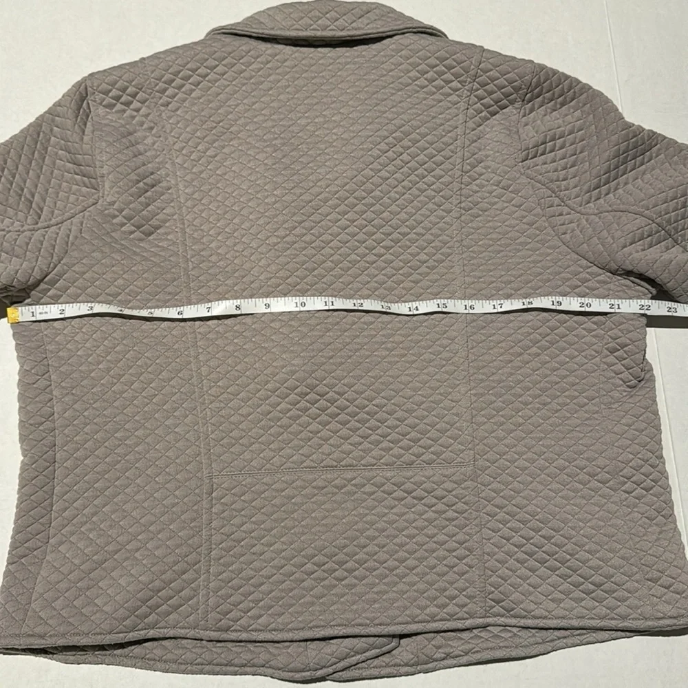 TORRID PEBBLE GREY QUILTED‎ KNIT MOTO JACKET - 2 - Picture 5 of 10